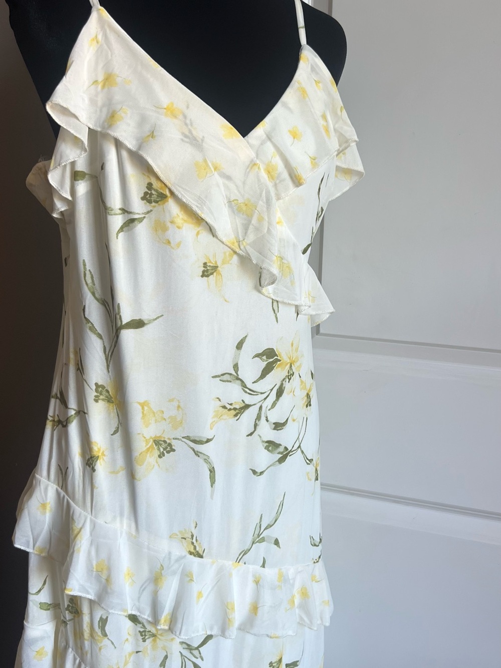 Women's White & Yellow Floral Ruffle Maxi Dress - Picture 2 of 6